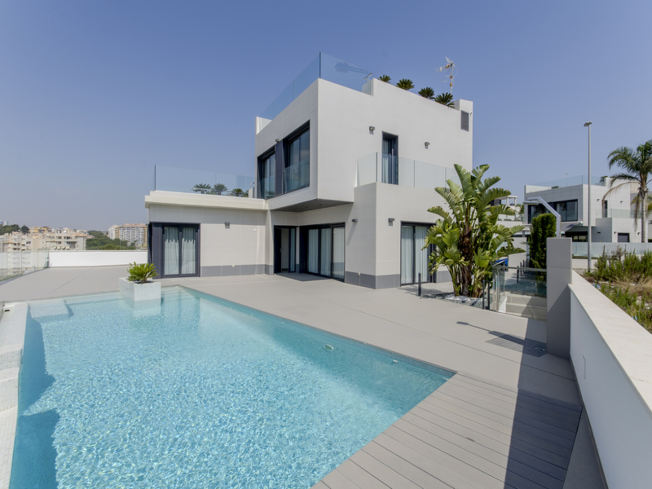 Te koop Villa Campoamor € 904.950,-