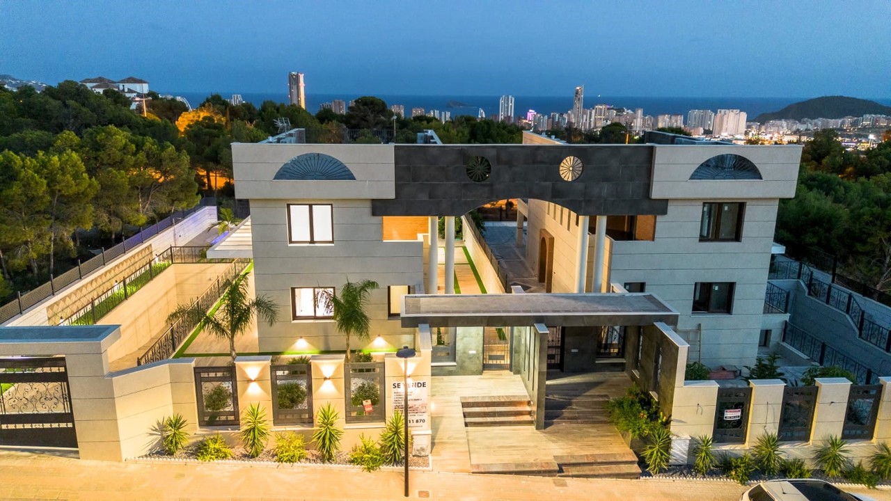 Te koop Villa Finestrat € 849.000,-