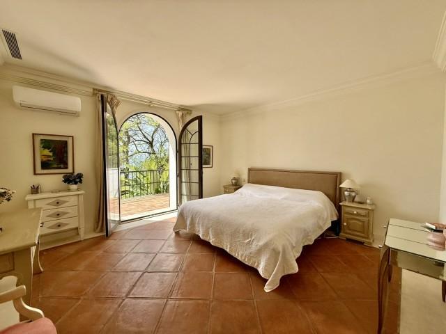 Te koop Villa Costa Del Sol Estepona € 11.900.000,-