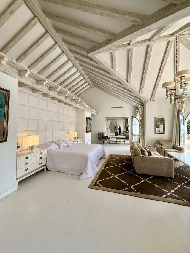 Te koop Villa Costa Del Sol Estepona € 11.900.000,-