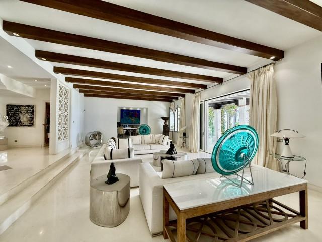 Te koop Villa Costa Del Sol Estepona € 11.900.000,-