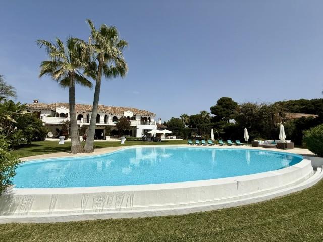 Te koop Villa Costa Del Sol Estepona € 11.900.000,-