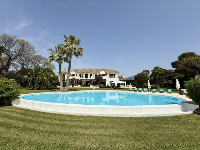 Te koop Villa Costa Del Sol Estepona € 11.900.000,-