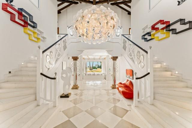 Te koop Villa Costa Del Sol Estepona € 11.900.000,-