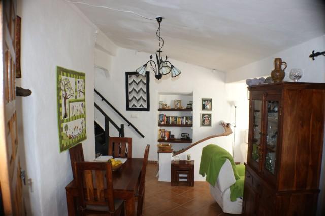 Te koop Dorp / stad House Costa Del Sol Rubite € 95.000,-