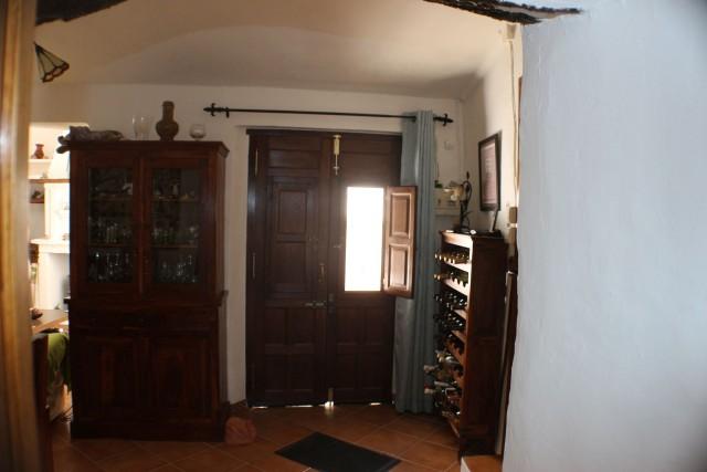 Te koop Dorp / stad House Costa Del Sol Rubite € 95.000,-