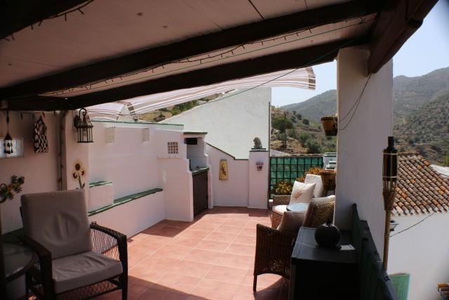 Te koop Dorp / stad House Costa Del Sol Rubite € 95.000,-