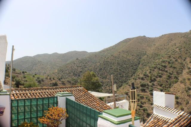 Te koop Dorp / stad House Costa Del Sol Rubite € 95.000,-