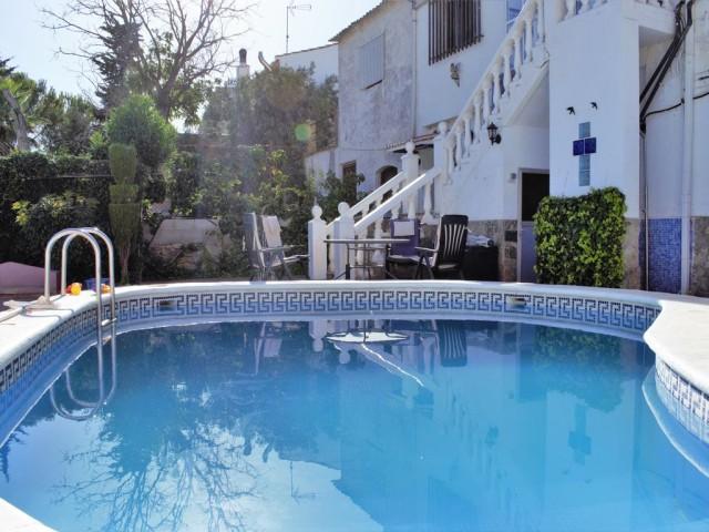 Te koop Herenhuis Costa Del Sol Játar € 270.000,-