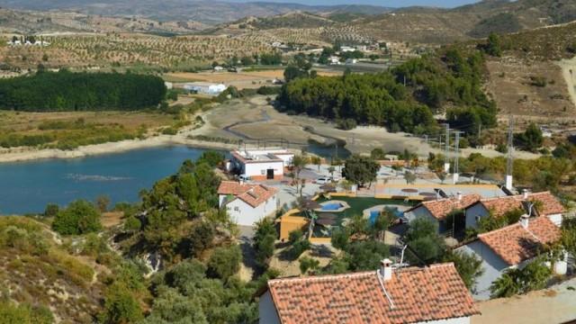 Te koop Herenhuis Costa Del Sol Játar € 270.000,-