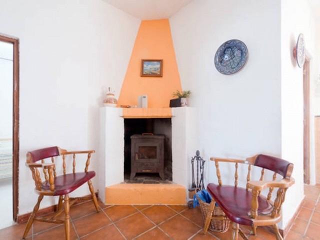 Te koop Herenhuis Costa Del Sol Játar € 270.000,-