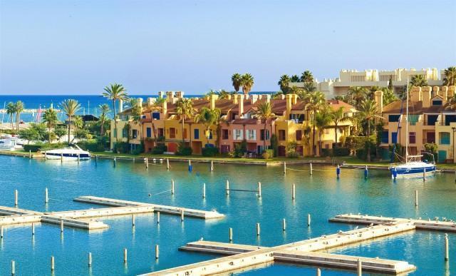 Te koop Bungalow Costa Del Sol Sotogrande € 1.800.000,-