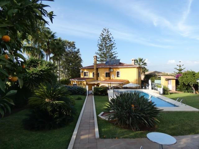Te koop Villa Costa Del Sol Alhaurín De La Torre € 850.000,-
