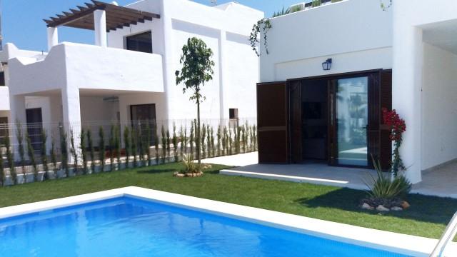 Te koop Villa Costa Del Sol Almería € 349.000,-