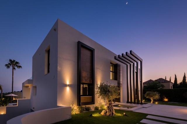 Te koop Vrijstaande Villa Costa Del Sol Nueva Andalucía € 5.995.000,-
