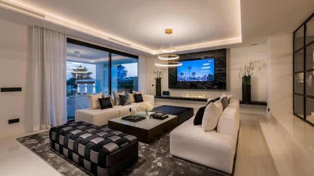 Te koop Vrijstaande Villa Costa Del Sol Nueva Andalucía € 5.995.000,-