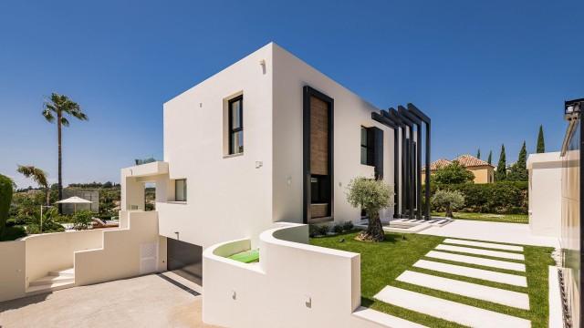 Te koop Vrijstaande Villa Costa Del Sol Nueva Andalucía € 5.995.000,-