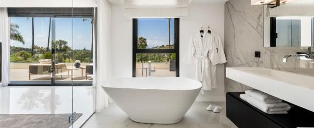 Te koop Vrijstaande Villa Costa Del Sol Nueva Andalucía € 5.995.000,-