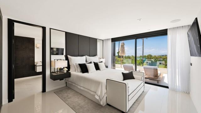 Te koop Vrijstaande Villa Costa Del Sol Nueva Andalucía € 5.995.000,-