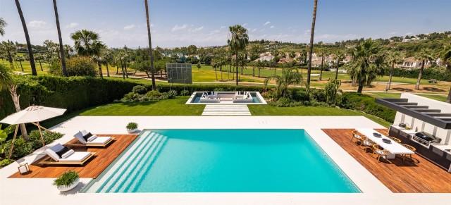 Te koop Vrijstaande Villa Costa Del Sol Nueva Andalucía € 5.995.000,-