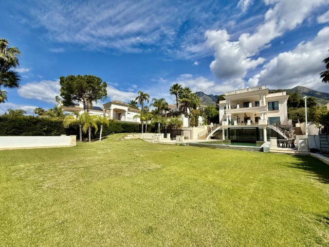 Te koop Herenhuis Costa Del Sol Golden Mile € 11.950.000,-