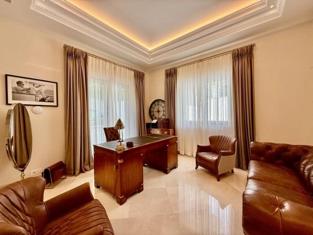 Te koop Herenhuis Costa Del Sol Golden Mile € 11.950.000,-