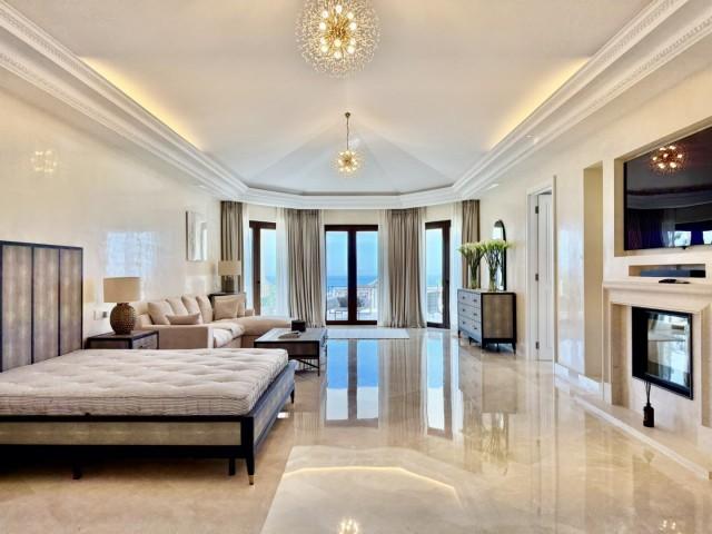 Te koop Herenhuis Costa Del Sol Golden Mile € 11.950.000,-