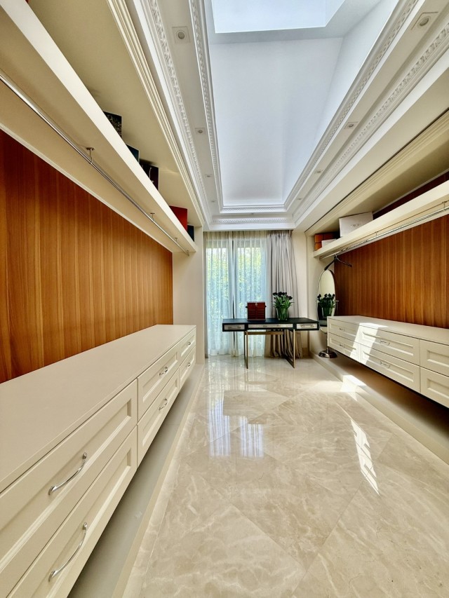 Te koop Herenhuis Costa Del Sol Golden Mile € 11.950.000,-