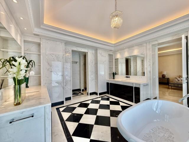 Te koop Herenhuis Costa Del Sol Golden Mile € 11.950.000,-