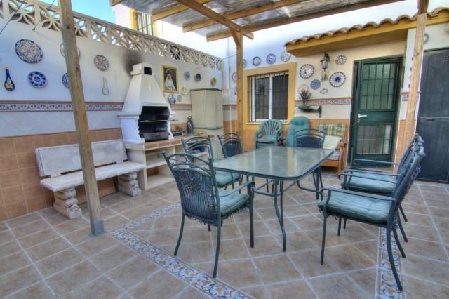 Te koop Herenhuis Costa Del Sol Chilches Costa € 320.000,-