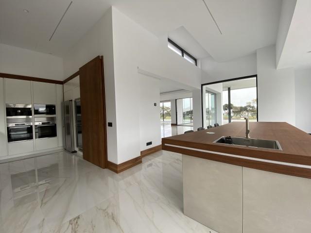 Te koop Vrijstaande Villa Costa Del Sol San Roque Golf Club € 4.500.000,-