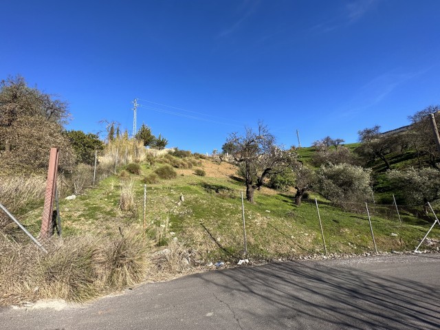 Te koop Landplot Costa Del Sol Guaro € 99.000,-
