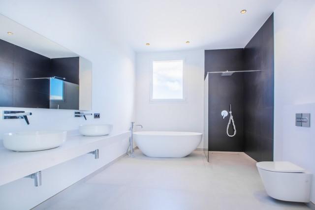 Te koop Vrijstaande Villa Costa Del Sol Marbella East € 2.195.000,-