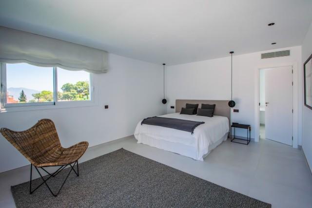 Te koop Vrijstaande Villa Costa Del Sol Marbella East € 2.195.000,-