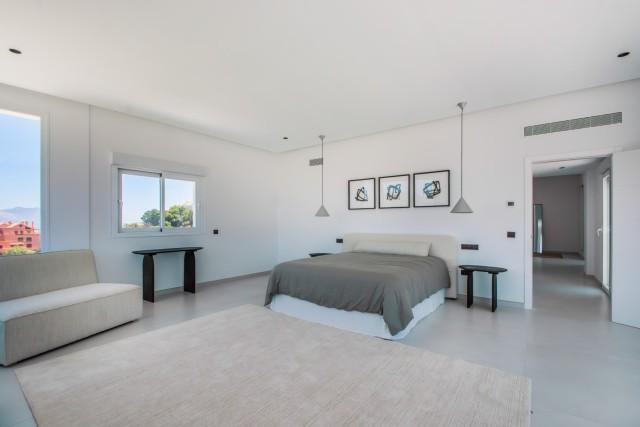 Te koop Vrijstaande Villa Costa Del Sol Marbella East € 2.195.000,-