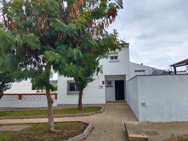 Te koop Halfvrijstaand Costa Del Sol Castellar De La Frontera € 255.000,-