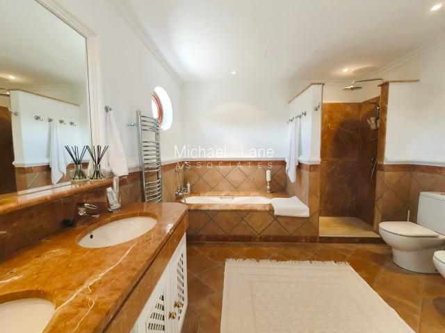 Te koop Vrijstaande Villa Costa Del Sol San Roque Golf Club € 1.795.000,-