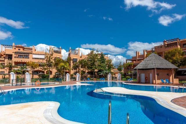Te koop Penthouse Duplex Costa Del Sol New Golden Mile € 899.950,-