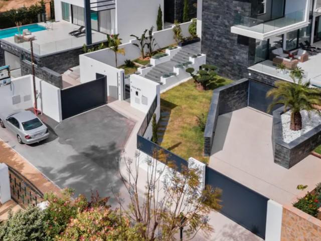 Te koop Villa Costa Del Sol Marbesa € 3.695.000,-