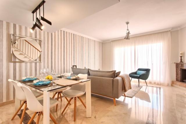 Te koop Herenhuis Costa Del Sol Estepona € 250.000,-