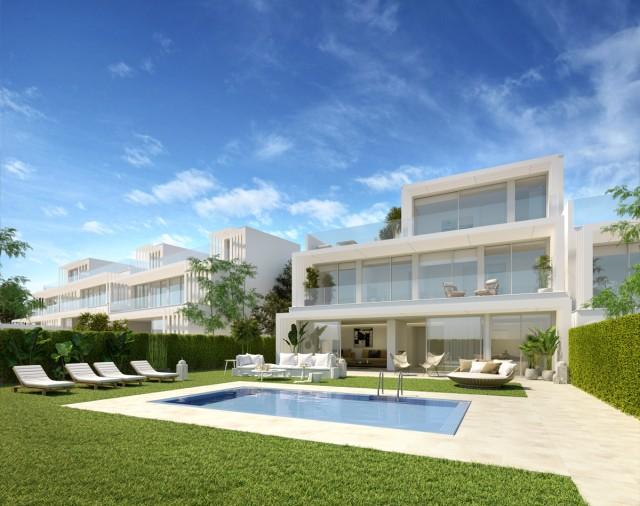 Te koop Halfvrijstaand Costa Del Sol Sotogrande Costa € 410.000,-