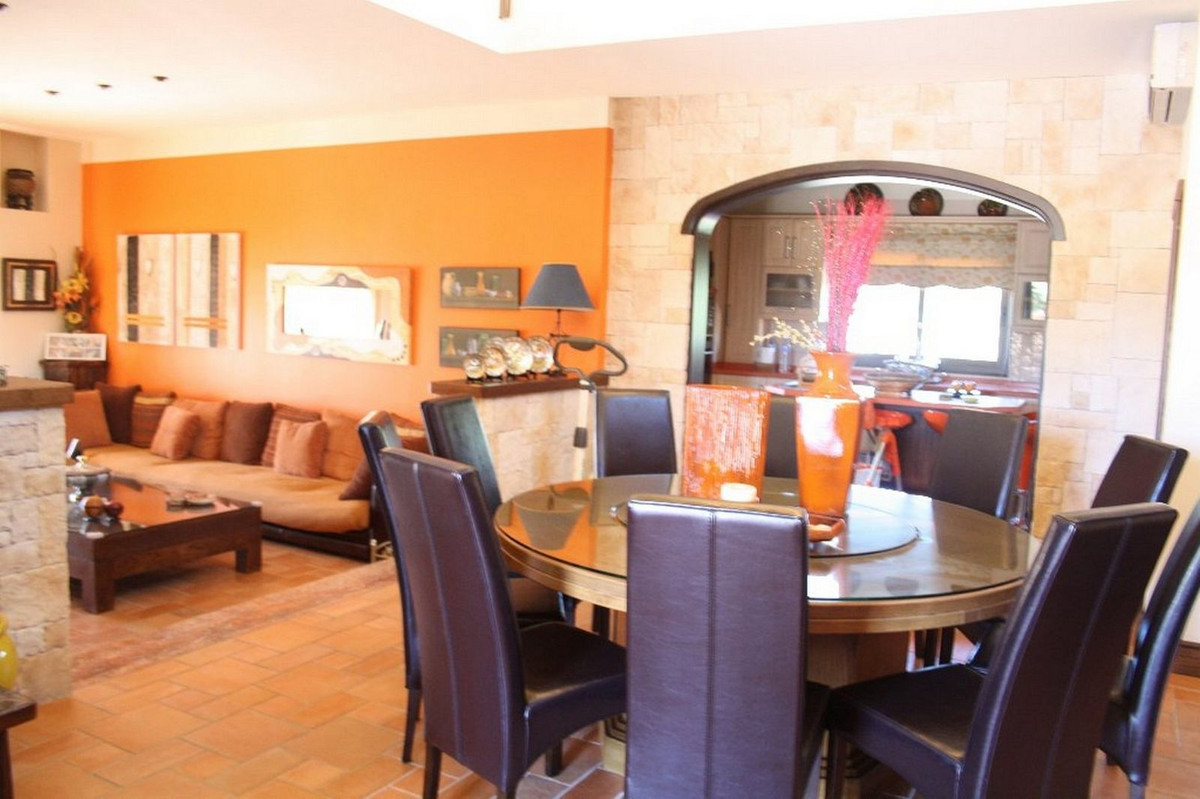 For sale Finca - Cortijo Costa Del Sol Estepona € 2.200.000,-