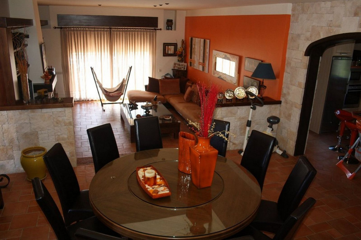 For sale Finca - Cortijo Costa Del Sol Estepona € 2.200.000,-