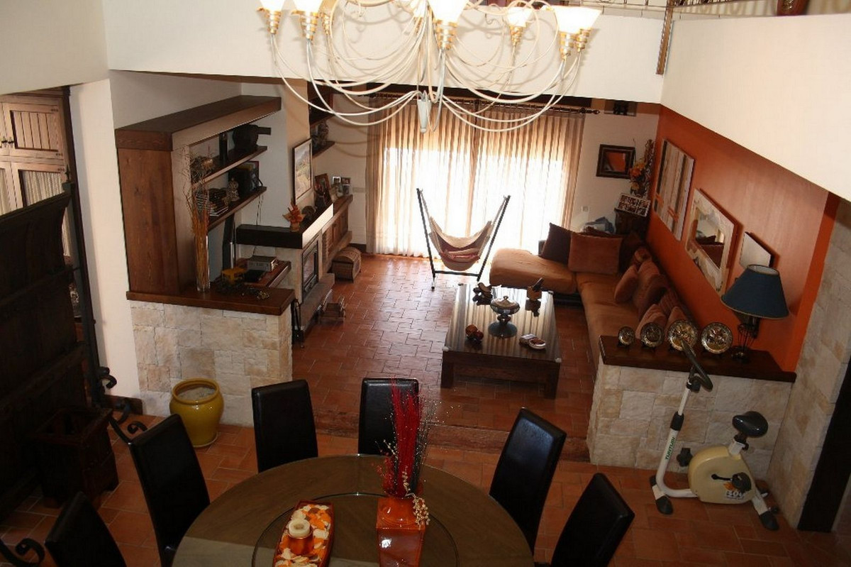For sale Finca - Cortijo Costa Del Sol Estepona € 2.200.000,-