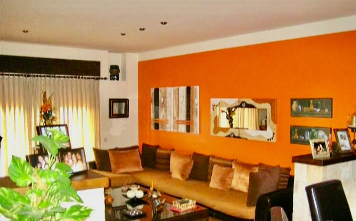 For sale Finca - Cortijo Costa Del Sol Estepona € 2.200.000,-