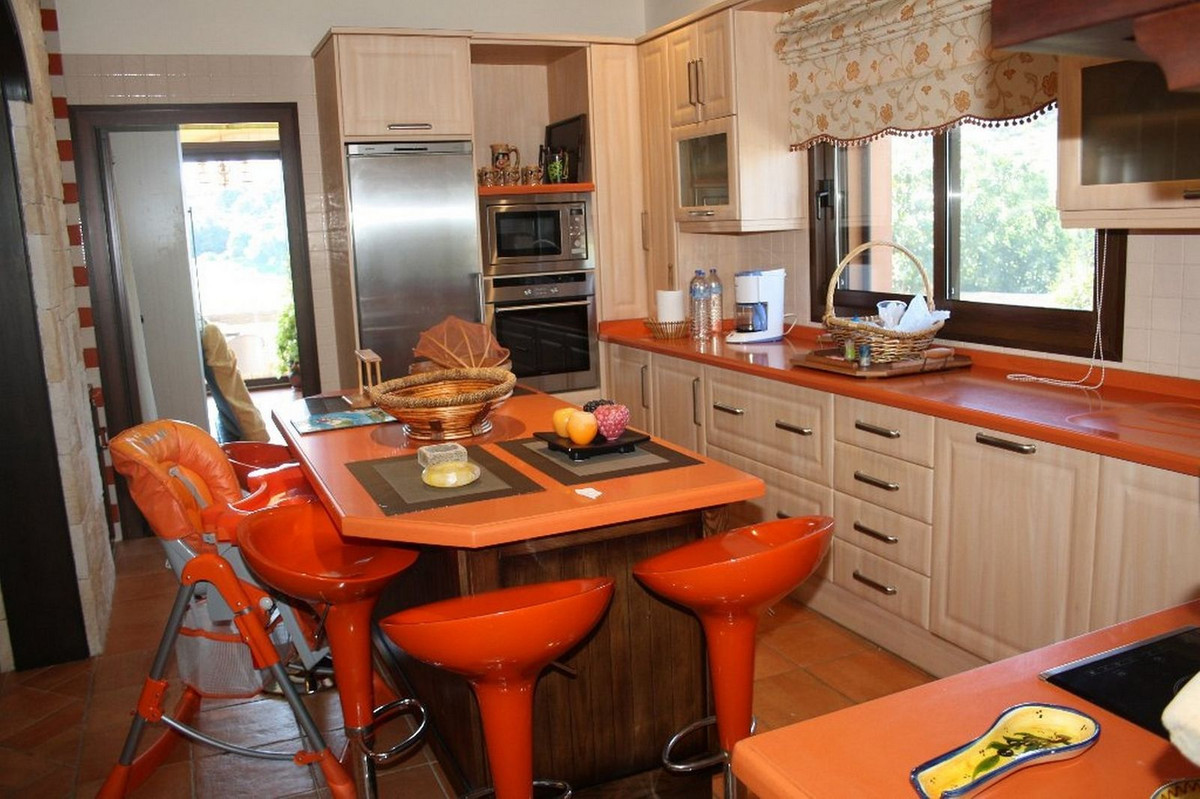 For sale Finca - Cortijo Costa Del Sol Estepona € 2.200.000,-