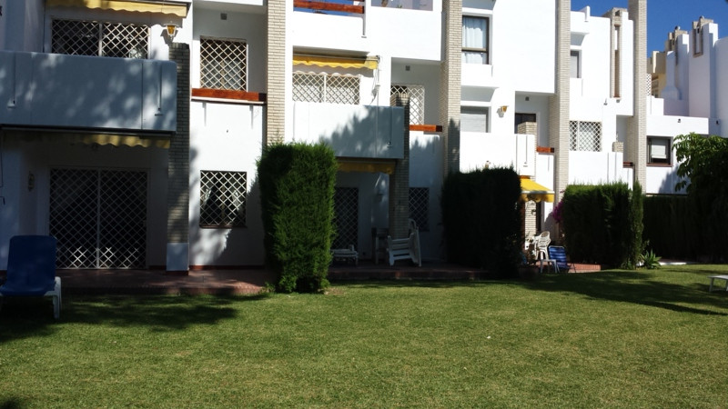 Te koop Herenhuis Costa Del Sol Nueva Andalucía € 580.000,-