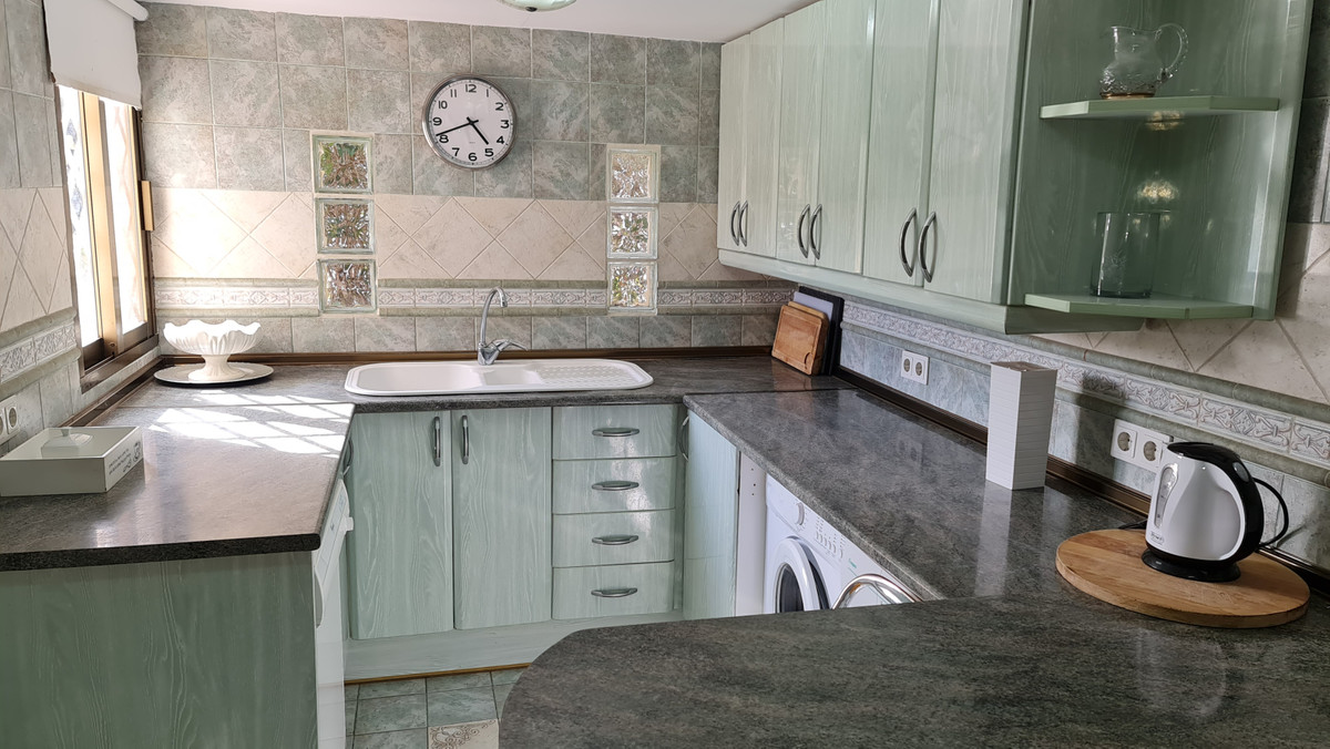 Te koop Herenhuis Costa Del Sol Nueva Andalucía € 580.000,-