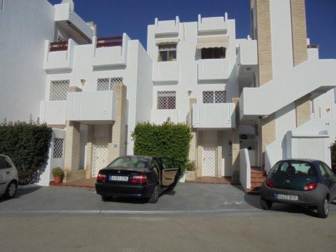 Te koop Herenhuis Costa Del Sol Nueva Andalucía € 580.000,-