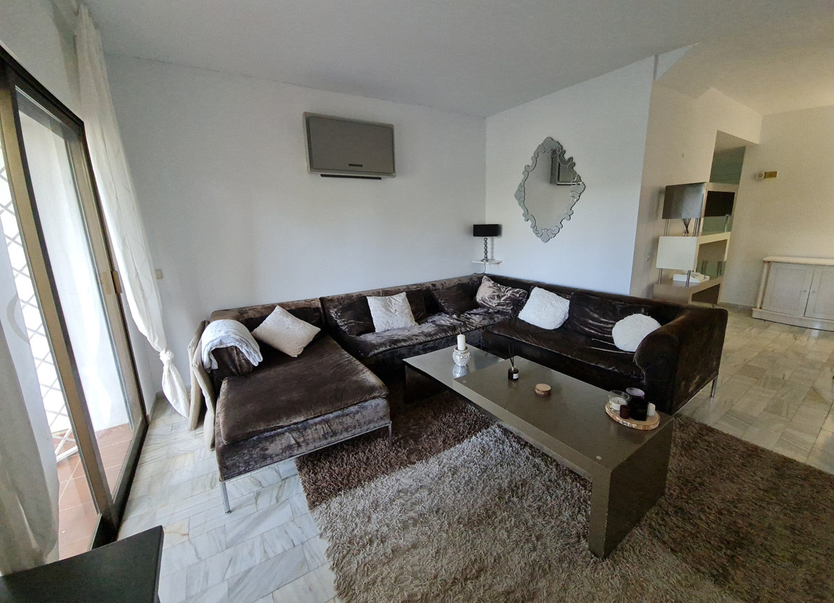 Te koop Herenhuis Costa Del Sol Nueva Andalucía € 580.000,-